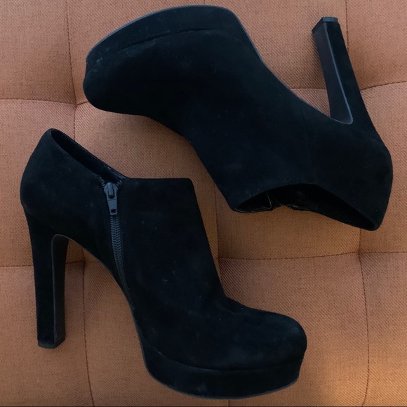 Gianni Bini “Elliot” black suede boot heels - Picture 8 of 9